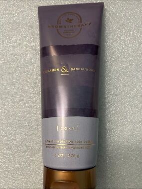 therapy Cinnamon & Sandalwood Cozy Ultimate Hydration Body Cream - Purple
